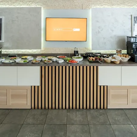 Centrum Szkoleniowo-konferencyjne 3*